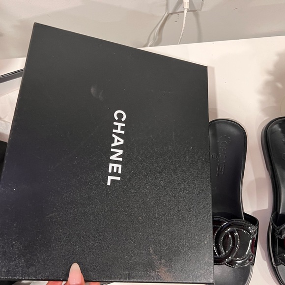 Chanel black slides - Picture 3 of 4